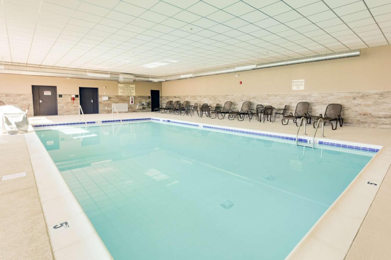 Drury Inn & Suites Kansas City Shawnee Mission Merriam エクステリア 写真