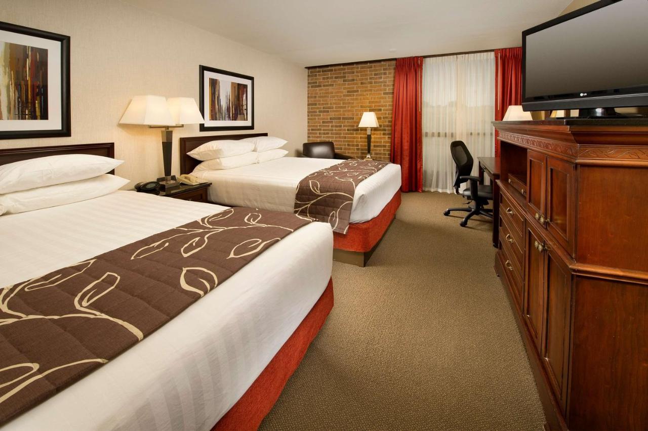 Drury Inn & Suites Kansas City Shawnee Mission Merriam エクステリア 写真